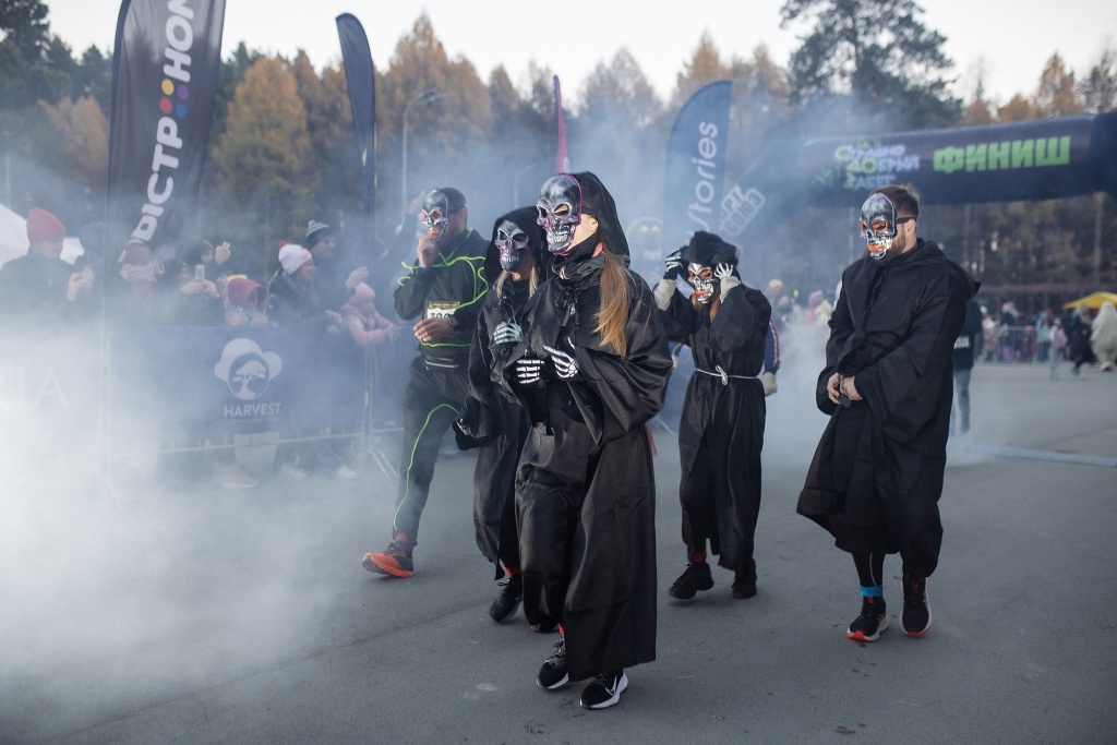 Самые креативные костюмы на трассе